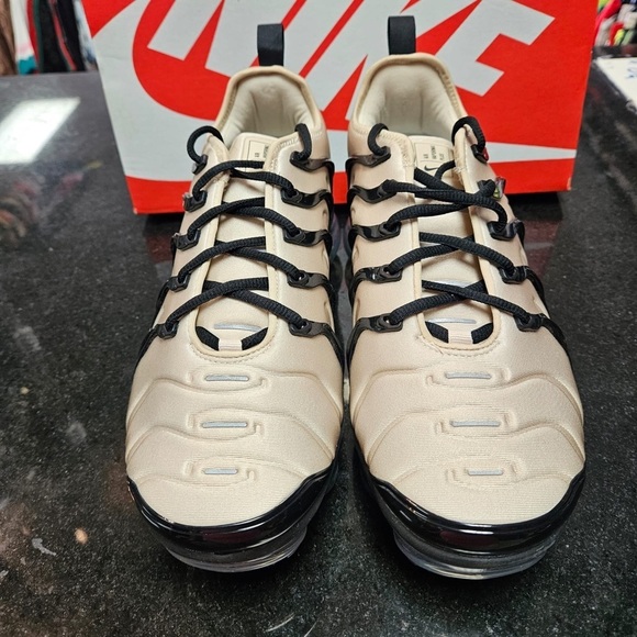 Sz 12 Nike Air VaporMax Plus \'Rattan\' main image 7